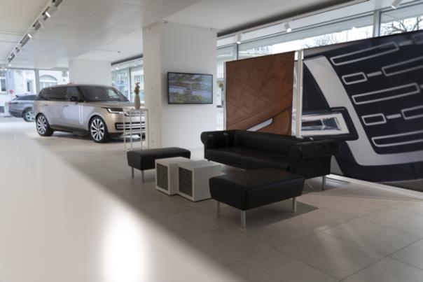 New Range Rover City Store